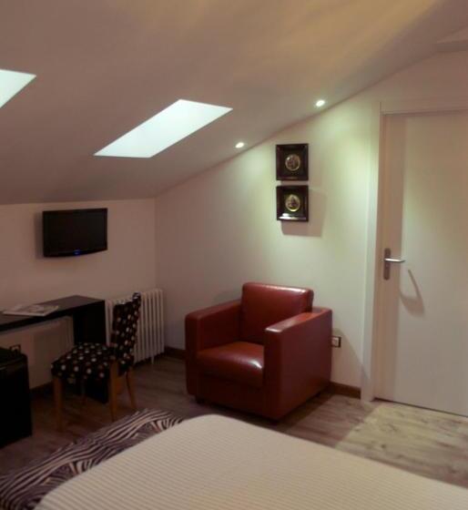 اتاق استاندارد, El Lacayo De Sestiello