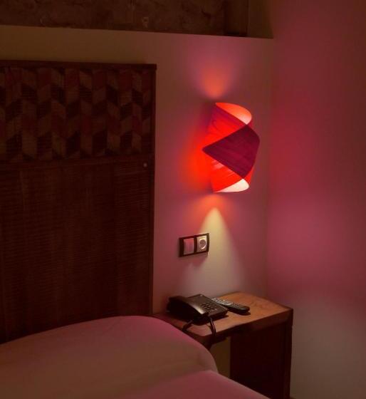 اتاق استاندارد, El Lacayo De Sestiello