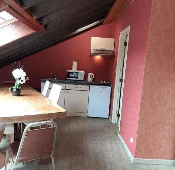 آپارتمان خانوادگی, Sleep & Go Brussels South