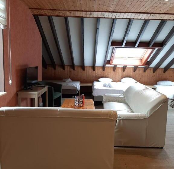 آپارتمان خانوادگی, Sleep & Go Brussels South