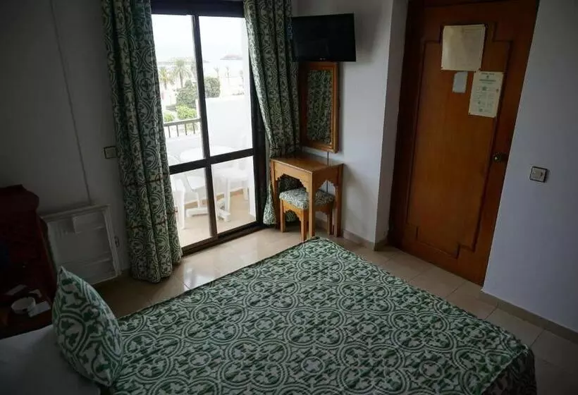 اتاق استاندارد یک نفره, Zelis