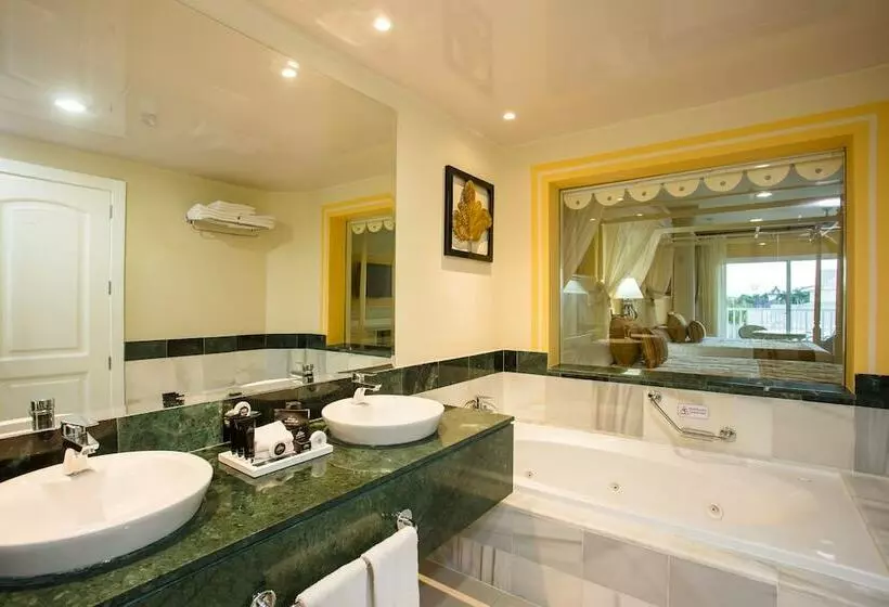 سوییت جونیور لوکس, Bahia Principe Escape Bouganville - Adults Only - All Inclusive