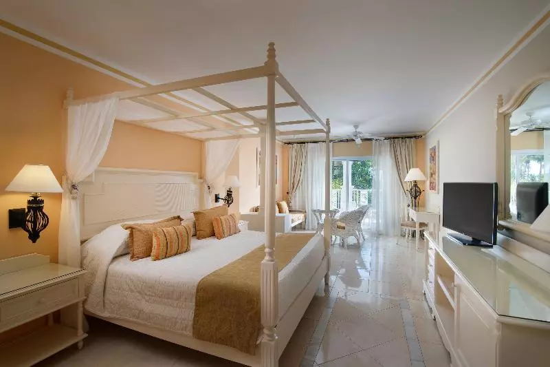 سوییت جونیور لوکس, Bahia Principe Escape Bouganville - Adults Only - All Inclusive