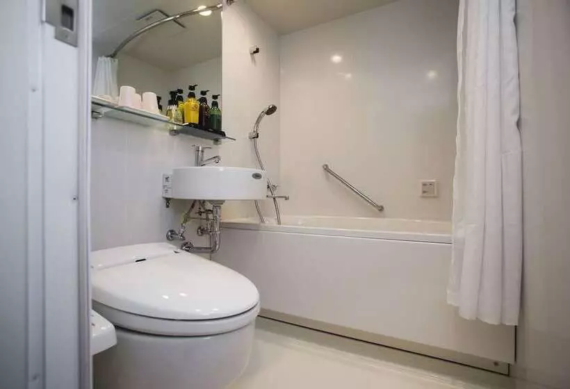 اتاق سوپریور چهار تخته, Shin Osaka Station Hotel Annex