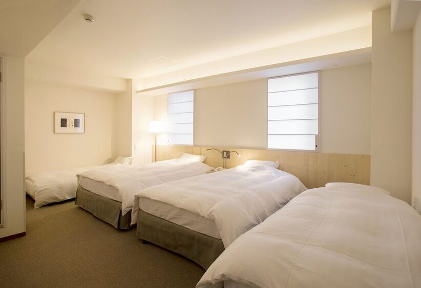 Четырехместный Номер Superior, Shin Osaka Station Hotel Annex