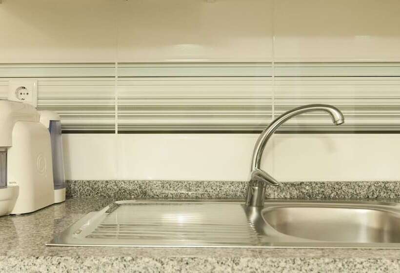 דירת חדר, Studio 17 by Atlantichotels, AL