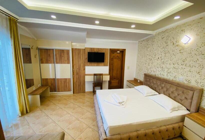 استودیوی استاندارد, Apart Hotel Llolla
