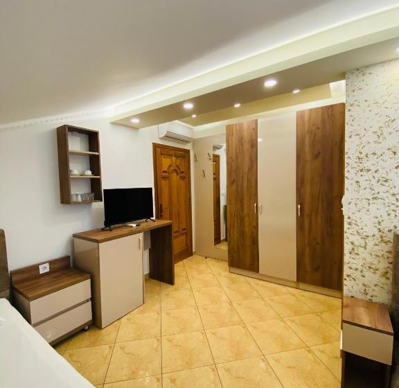 آپارتمان 2 خوابه, Apart Hotel Llolla