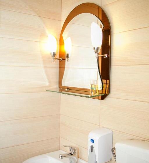 بانگلوی استاندارد 2 خوابه, Apart Hotel Llolla