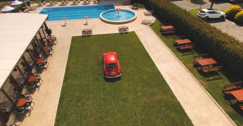 آپارتمان 1 خوابه با چشمانداز استخر, Apart Hotel Llolla