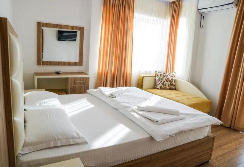 آپارتمان 1 خوابه با چشمانداز استخر, Apart Hotel Llolla