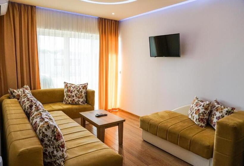 آپارتمان 1 خوابه با چشمانداز استخر, Apart Hotel Llolla