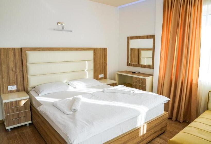 آپارتمان 1 خوابه با چشم‌انداز استخر, Apart Hotel Llolla