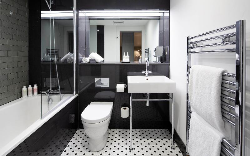 דירת חדר, Cheval Old Town Chambers