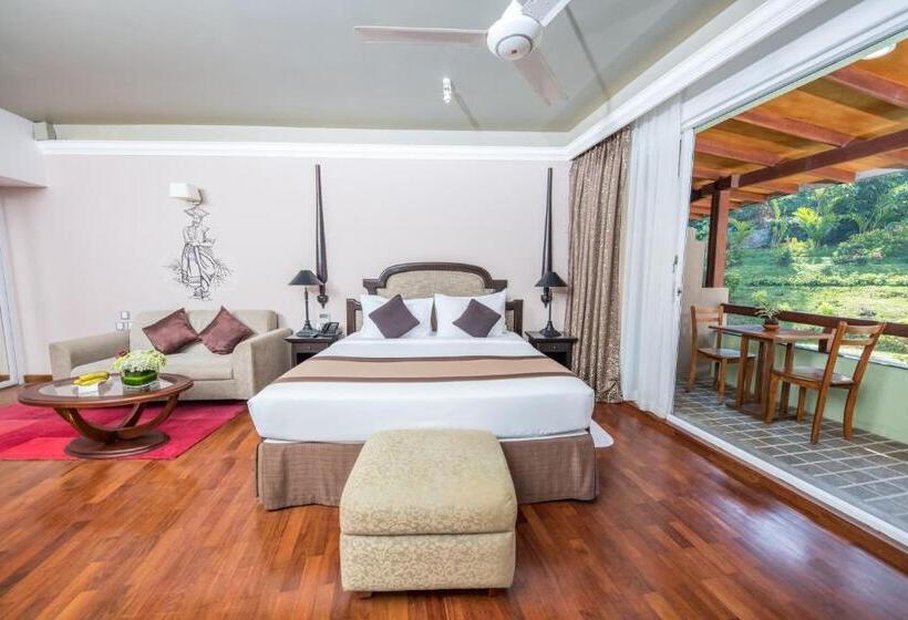 디럭스 룸, Earl S Regent