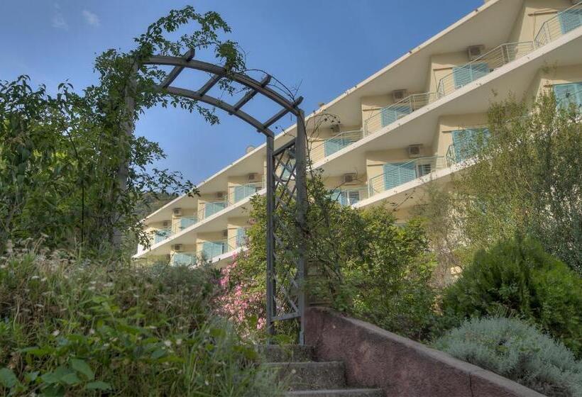 스탠다드 트리플 룸, Florida Blue Bay Resort & Spa