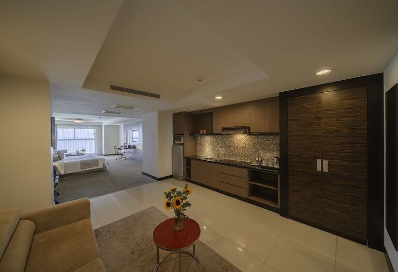 سوییت جونیور, Havana Nha Trang