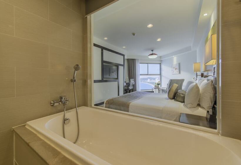 اتاق لوکس با چشمانداز دریا, Havana Nha Trang