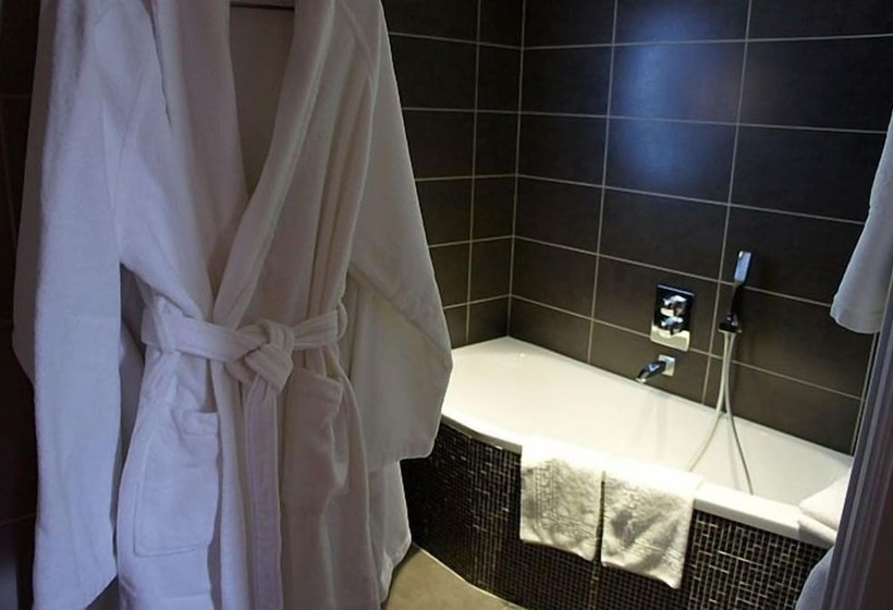 小型套房, La Cour Berbisey