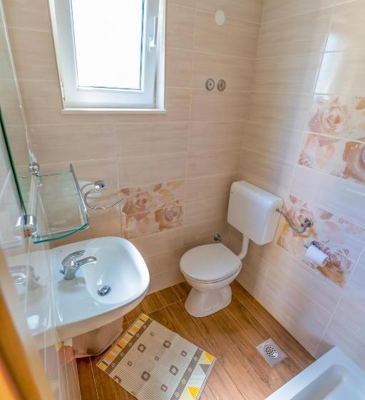 海の見えるスタンダードスタジオ, Rooms Karla