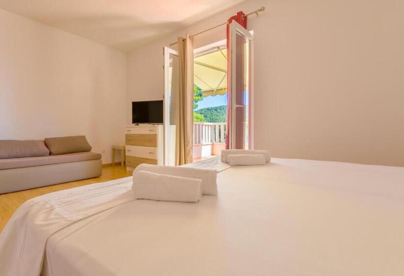 סטודיו סטנדרטי נוף לים, Rooms Karla