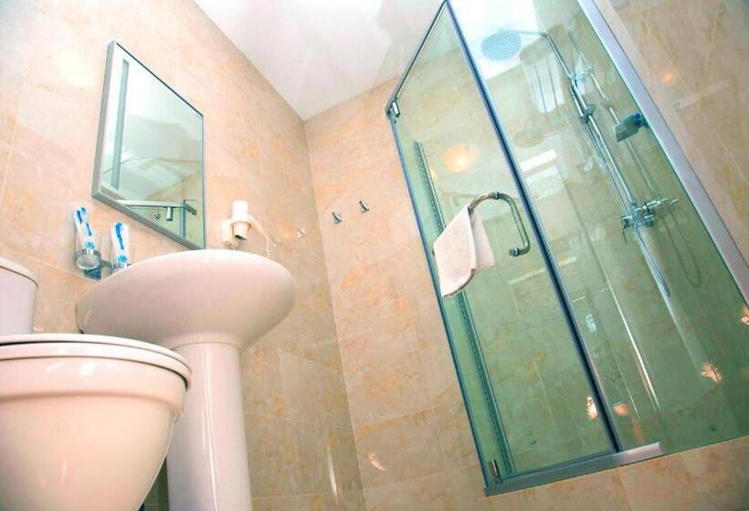 اتاق عادی, Royal Park