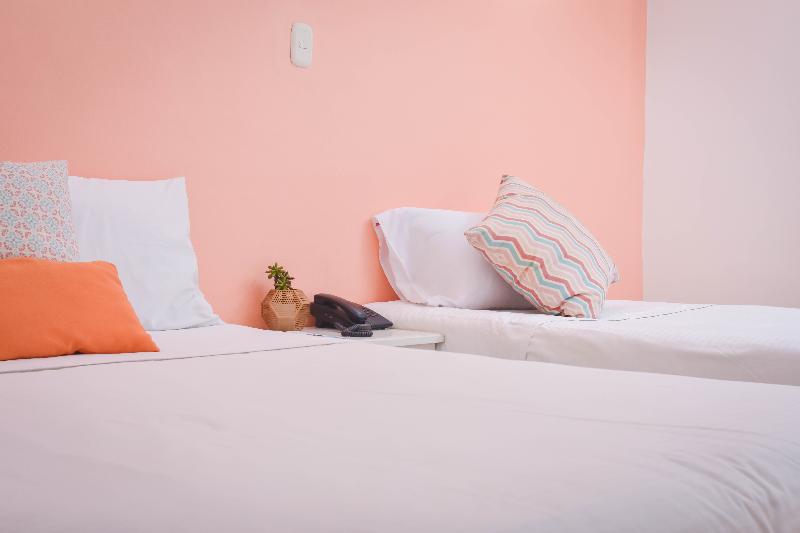 חדר סטנדרט לשלושה, Valladolid