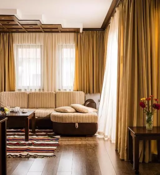 スイート, Spa Hotel Ismena