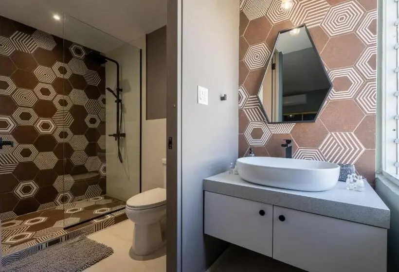 اتاق لوکس با تخت بزرگ, La Buena Vida Inn