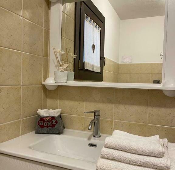 غرفة قياسية رباعية, Bed And Breakfast Campo Base