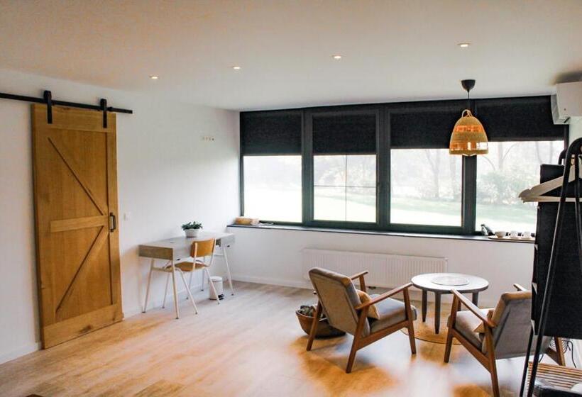 家庭房带园景, D&a Nest