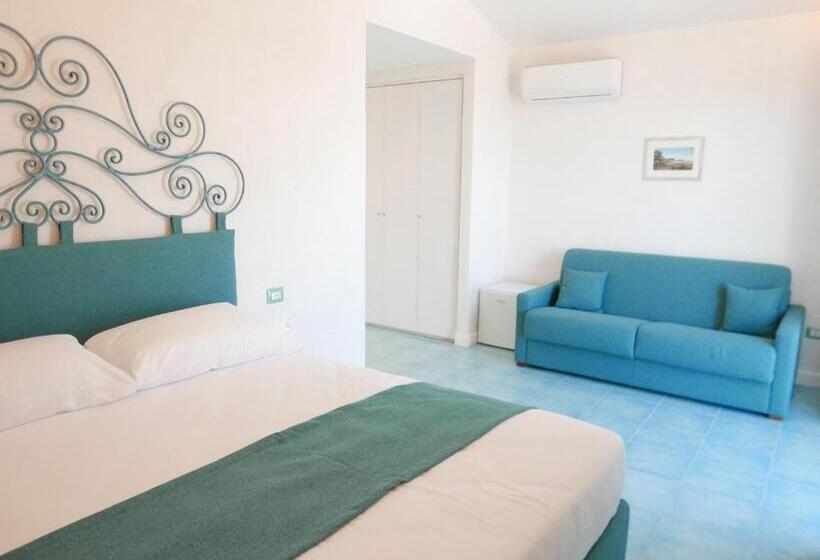 Семейный Номер Вид на Море, Lavinum