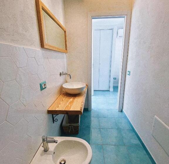 Семейный Номер Вид на Море, Lavinum