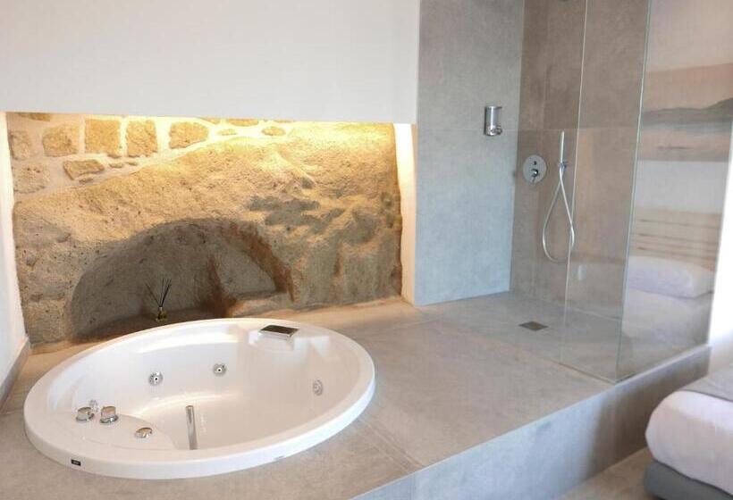 Номер Стандарт с Гидромассажем, Lavinum