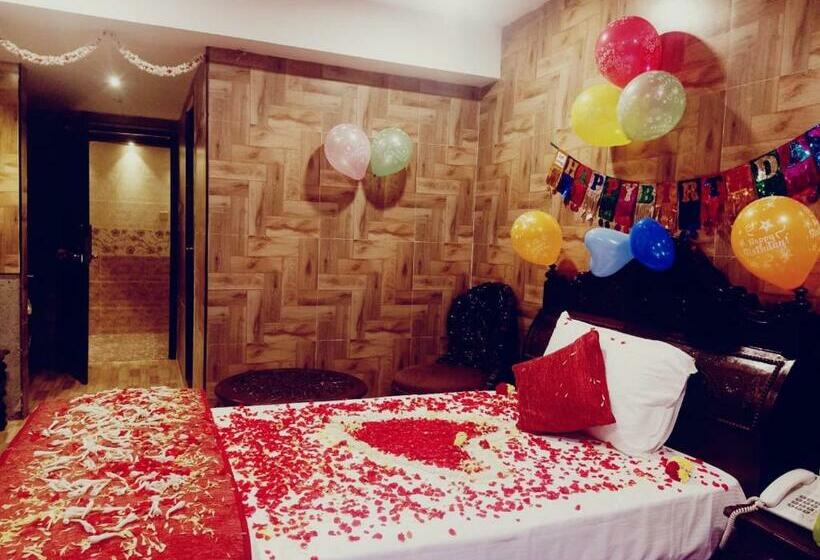 غرفة قياسية, Hyders Park  The Luxury