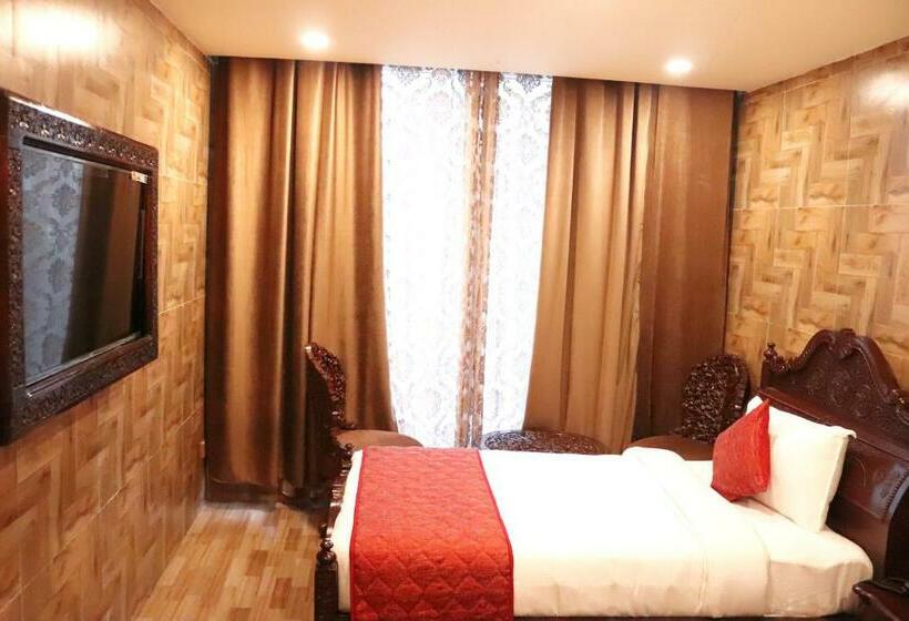 غرفة قياسية, Hyders Park  The Luxury