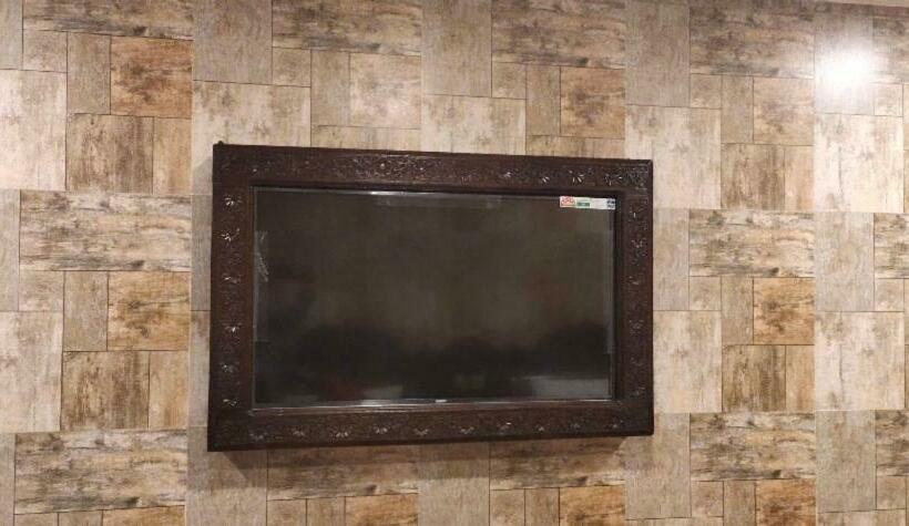 غرفة قياسية, Hyders Park  The Luxury