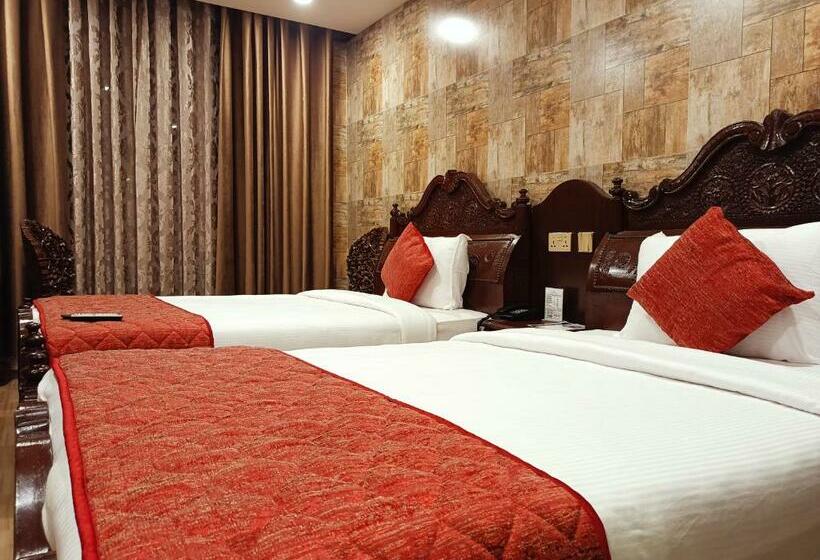 غرفة قياسية, Hyders Park  The Luxury