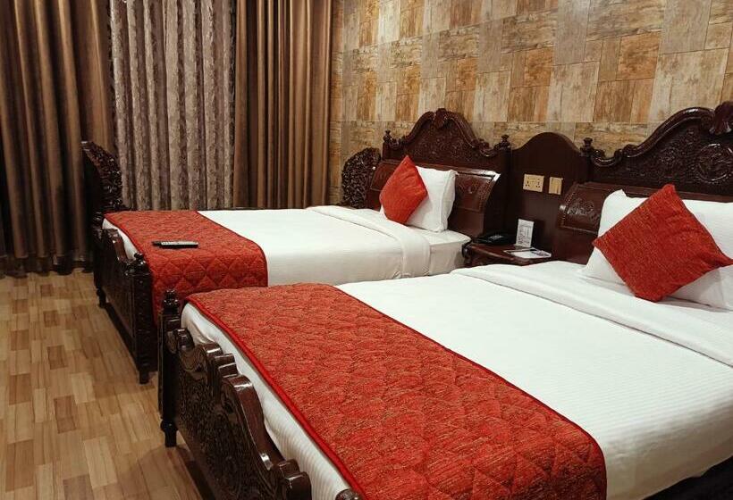 غرفة قياسية, Hyders Park  The Luxury