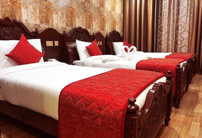 غرفة ديلوكس ثلاثية, Hyders Park  The Luxury