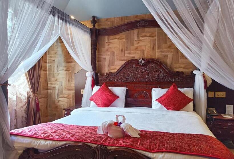 جناح سرير كينج, Hyders Park  The Luxury