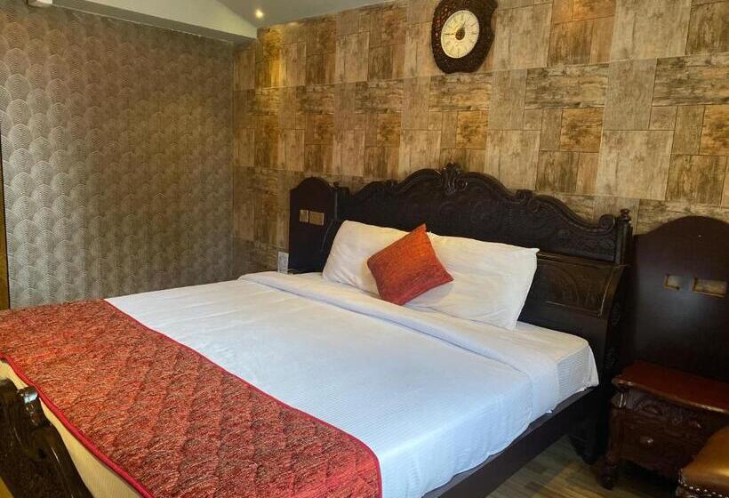 غرفة قياسية, Hyders Park  The Luxury