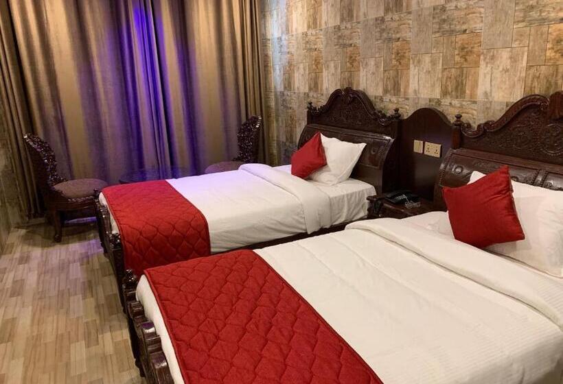 Трехместный Номер Deluxe, Hyders Park  The Luxury