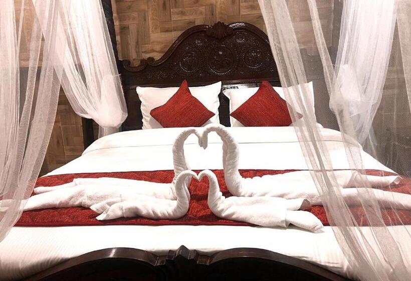 جناح سرير كينج, Hyders Park  The Luxury