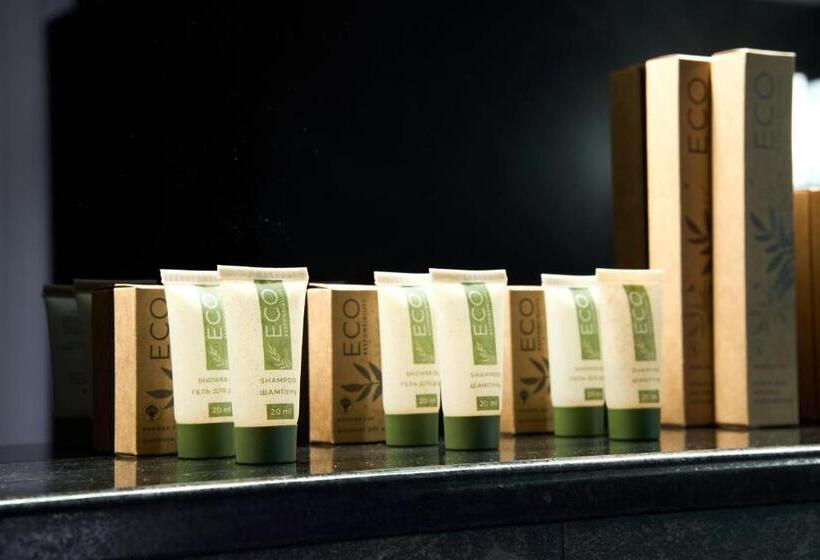 جناح جونيور عائلى, Twins Hotel & Spa