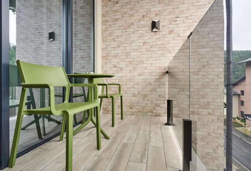 جناح دوبلكس, Twins Hotel & Spa