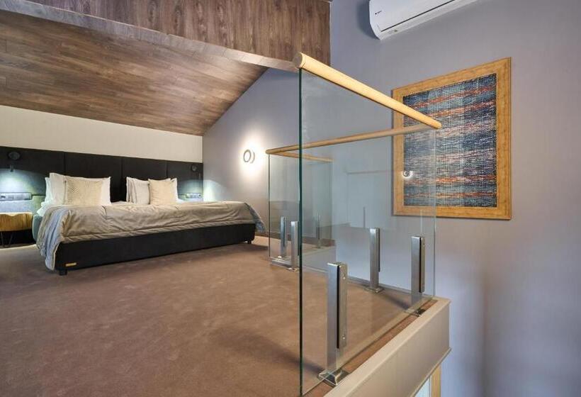 جناح دوبلكس, Twins Hotel & Spa