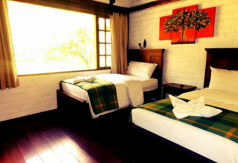 디럭스 4인 룸, En Casa De Luis