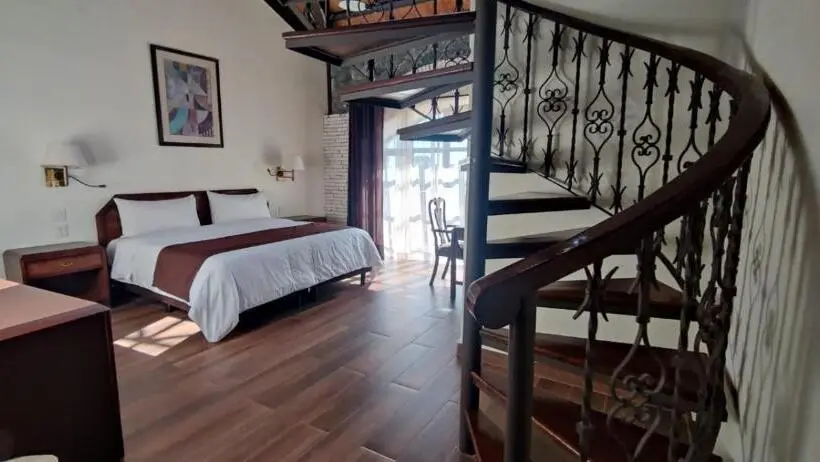ファミリールーム, Santa Cecilia La Mora Huasca