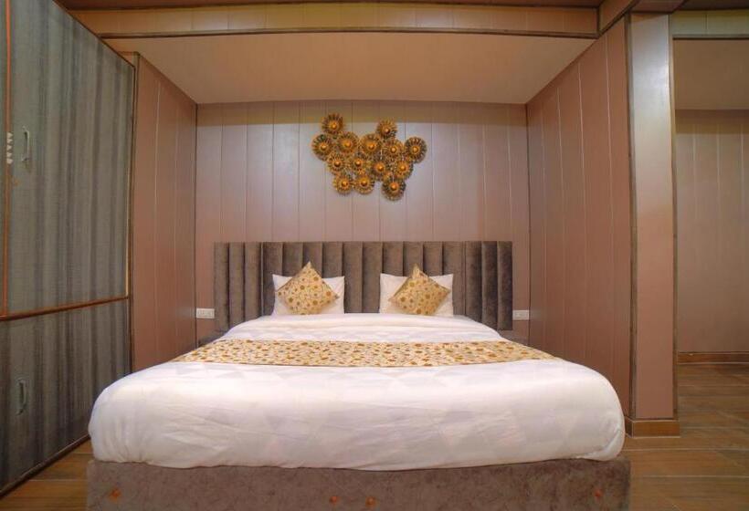 Люкс, Yogved Hospitality & Resort